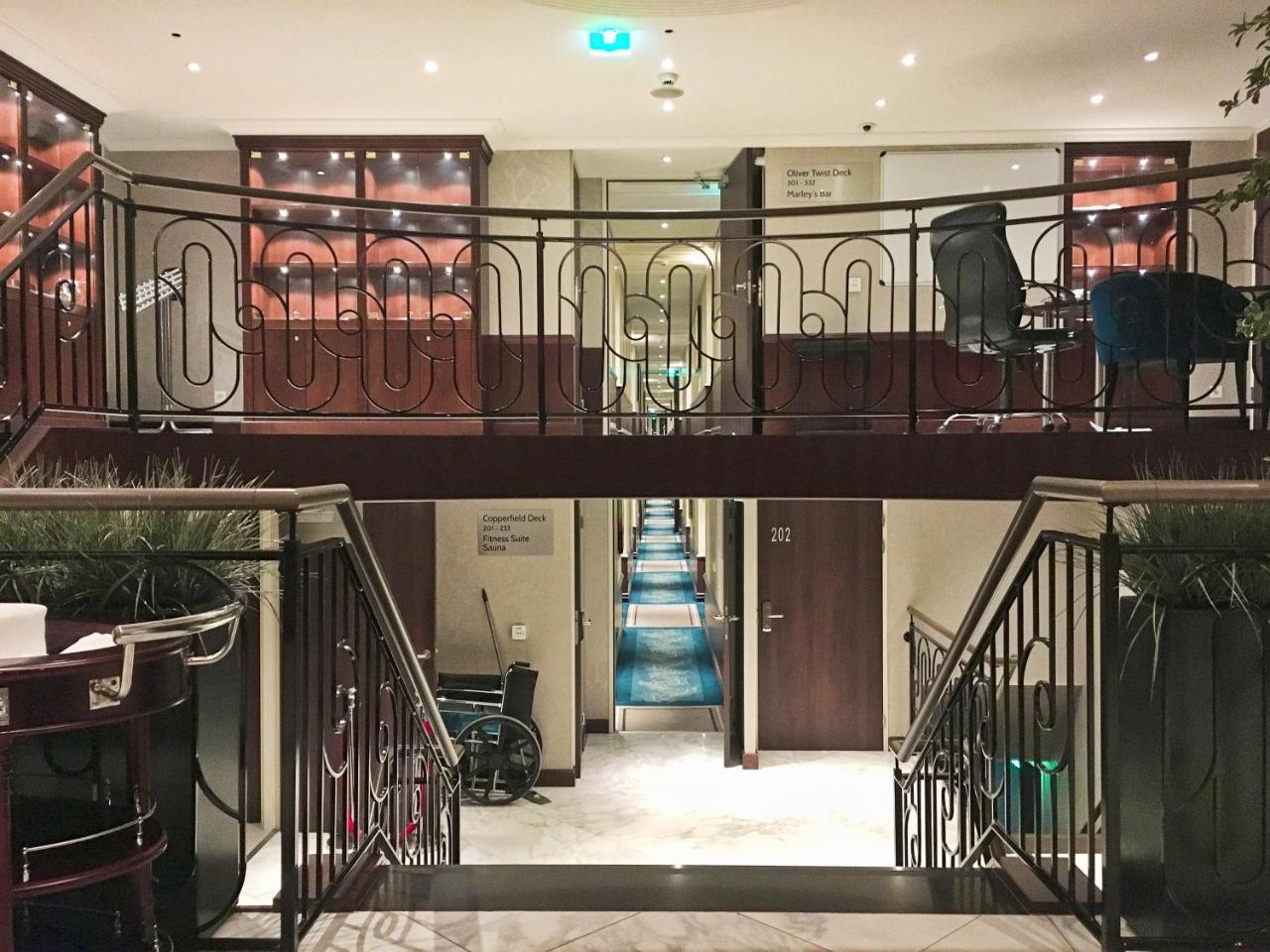 Hotel Select Ms Charles Dickens Neuss Exterior foto